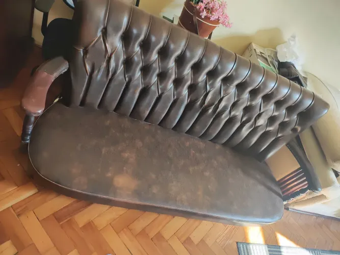 Conjunto Sofá Estilo Chesterfield + 2 Poltronas Clássicas - Elegante e Imponente