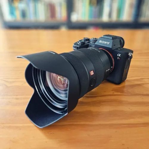 Sony A7R IV + Sony 24-70mm f/2.8 GM, 972 cliques, Estado impecável