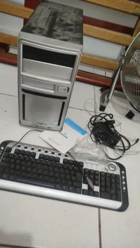Computador Desktop Positivo Completo - Com Defeito