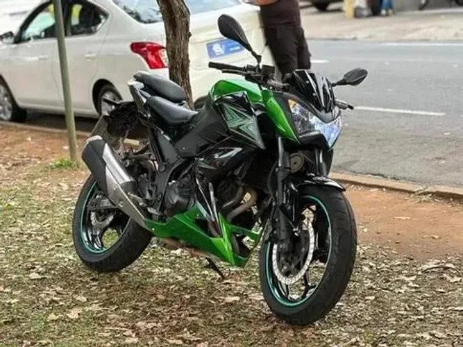 8- Z300 2016 UNICO PROPRIETÁRIO