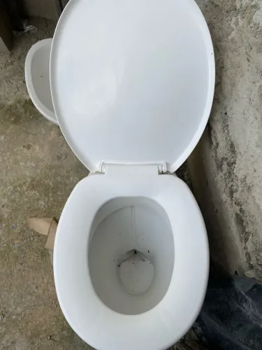 Vaso sanitário com Caixa Acoplada e Pia com Torre