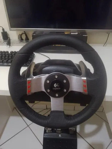 Kit Logitech G27 volante, câmbio e pedais
