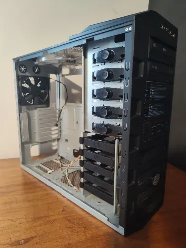 Gabinete fulltower Haf 922 Cooler master