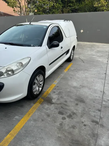 Peugeot Hoggar X-line 1.4 Flex 8V 2P 2013