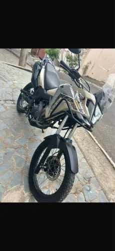Honda Sahara em estado de zera enhum detalhe