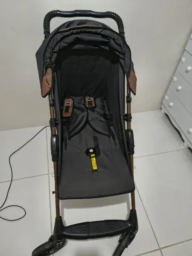 CARRINHO DE BEBÊ GALZERANO PRETO E COBRE
