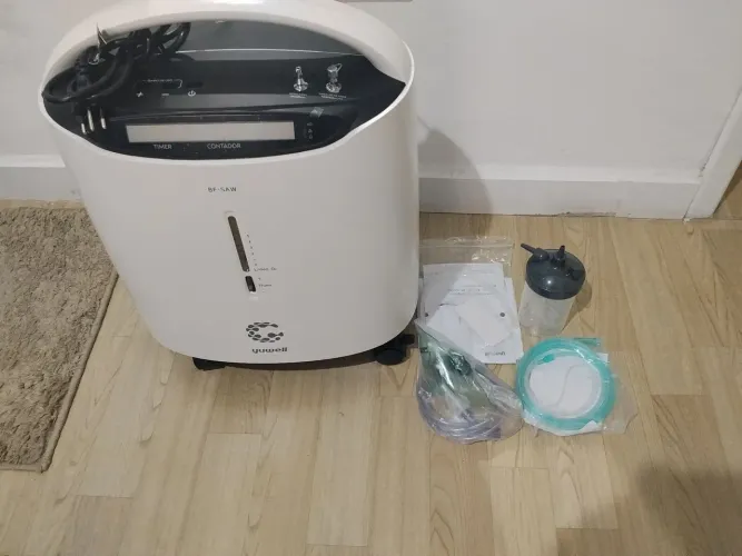 Concentrador de oxigênio marca yuwell.