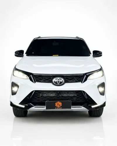 Toyota Hilux SW4 Diamond 2.8 TB 4X4 Die. Aut. 2023