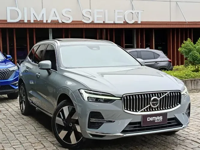 Volvo XC-60 T-8 Ultimate 2.0 AWD (híbrido) 2024