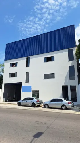 Galpão para aluguel com 800m² em via principal do Parque das Laranjeiras  - Manaus - AM