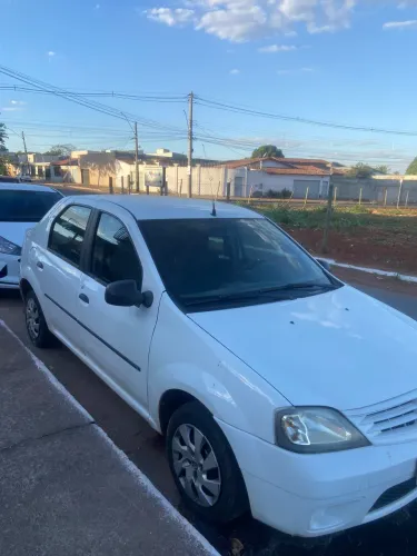 Renault Logan Authentique Hi-flex 1.0 16V 4P 2010