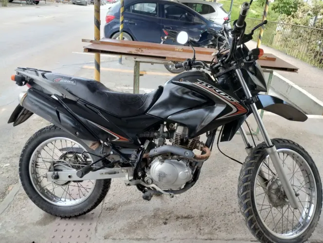 Vendo moto Broz 125 