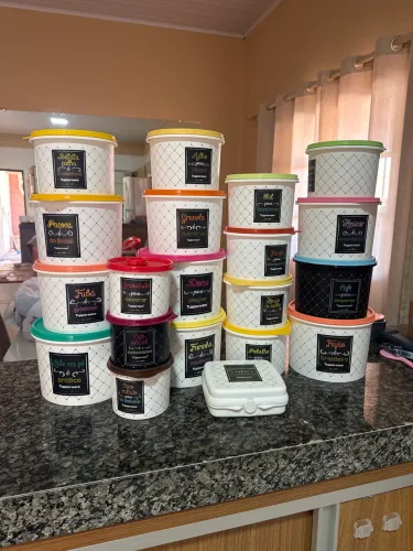 Depósitos linha bistrô tupperware - semi novos