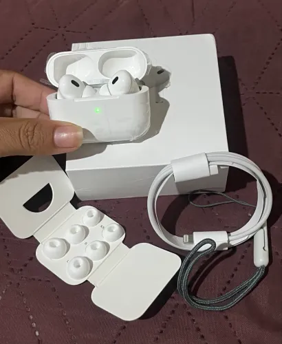 Fone Bluetooth premium com cordinha