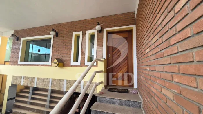 Casa no Jardim São Luis, com 4 quartos, sendo 3 suites, cozinha, 2 salas, área gourmet e 2