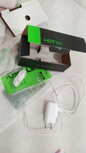 Vendo celular 2 meses de uso na caixa com todos acessórios e garantia pra hoje