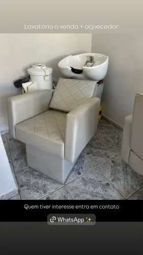 Lavatório de cabeleira