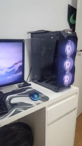 Computador novinho, pouco usado
