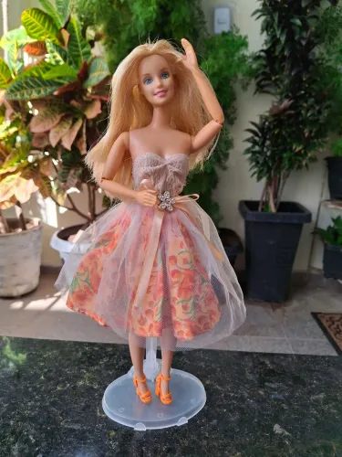 Barbie antiga ano 2000