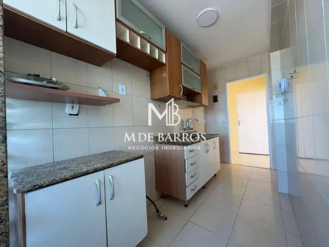 Apartamentos dois quartos na rua do Couto 29.