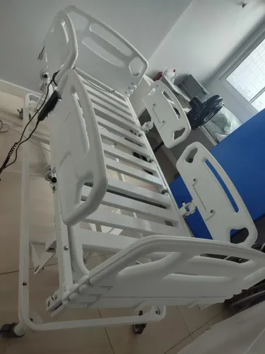 Cama Hospitalar Elétrica Articulada Linear LDA01-312 Bivolt 8 movimentos Home Care