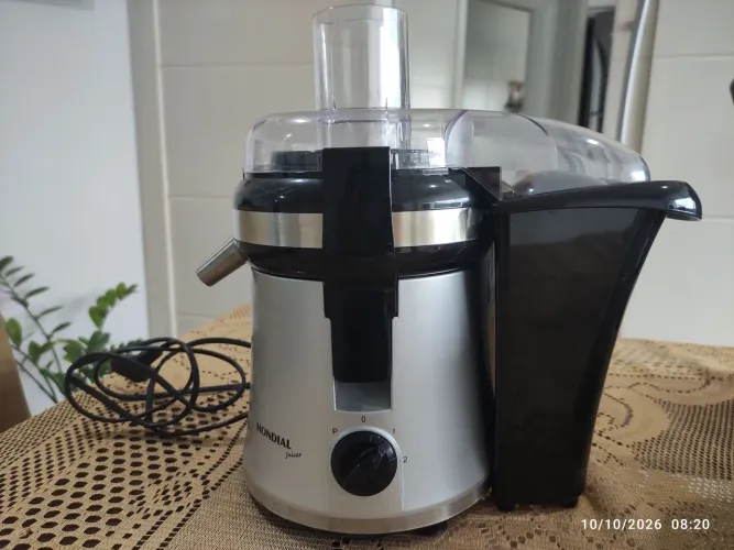 Juicer Mondial