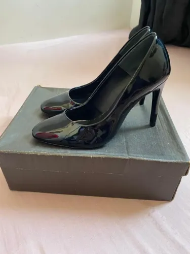 Scarpin Preto Verniz Pixole Tam 36