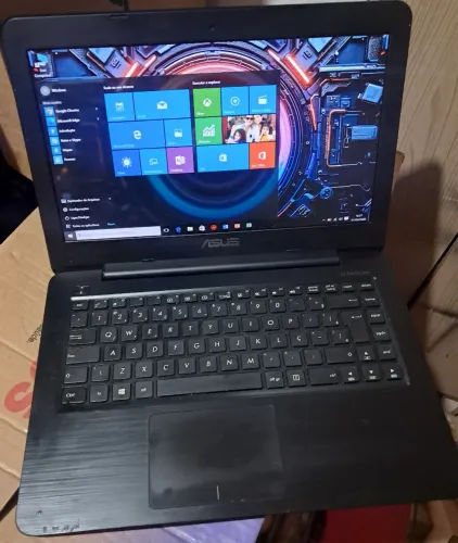 Notebook ASUS [ 4GB] core i3 4300 4° GERAÇÃO hd 500gb WINDOWS 10 64BITS.  Pronto pra uso 