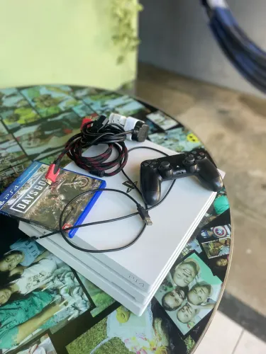 PS4 PRO 1TB