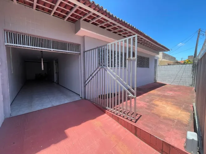 OPORTUNIDADE EXCELENTE CASA PLANA NA PARANGABA !!!!!