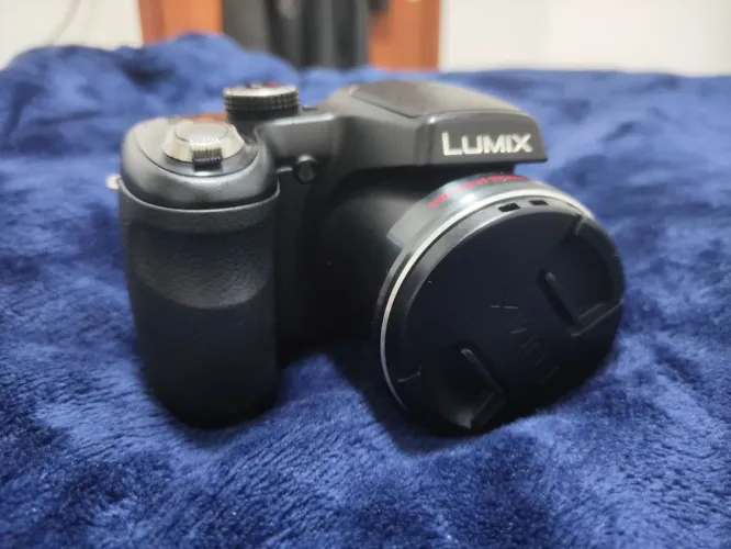 (COM DEFEITO) Câmera Panasonic Lumix DMC-LZ20 21X Com defeito de tela branca