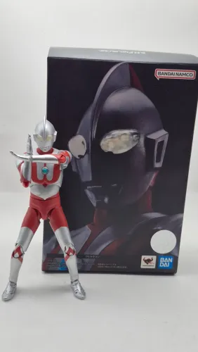 Ultraman Shinkocchou Seihou Bandai S.H.Figuarts Original