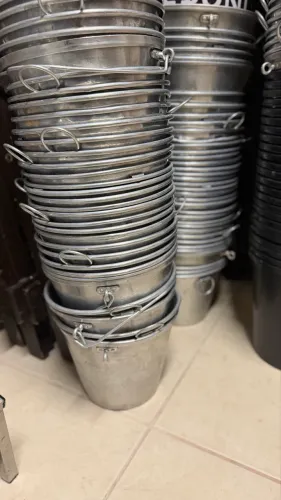 Baldes de cerveja inox (99 unid)