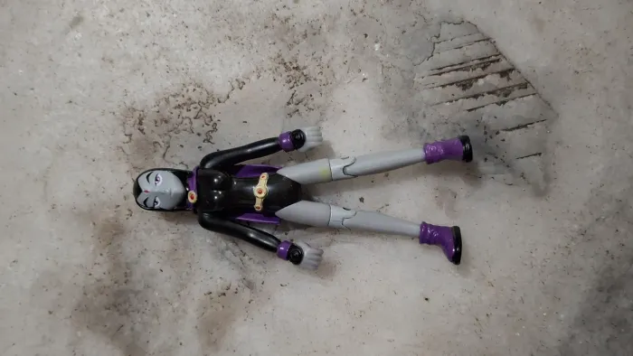 DC TEEN TITANS - JOVENS TITÃS RAVENA RAVEN BANDAI
