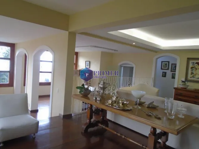 CASA ESTILO COLONIAL NO MANGABEIRAS.