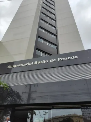 Imóvel para aluguel possui 16 metros quadrados em Centro - Maceió - AL