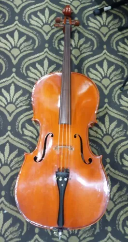 Violoncelo eagle ce200 antigo
