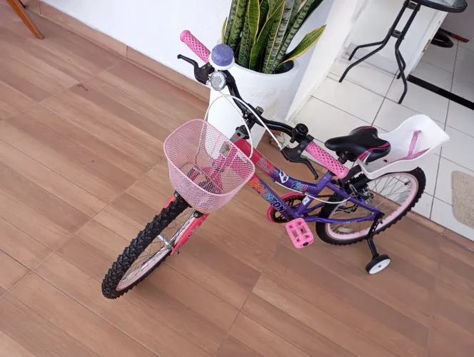 VENDO ESSA LINDA BICICLETA PARA CRIANÇA POR APANAS 800 REAIS