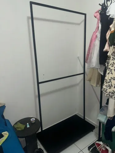Arara de roupas