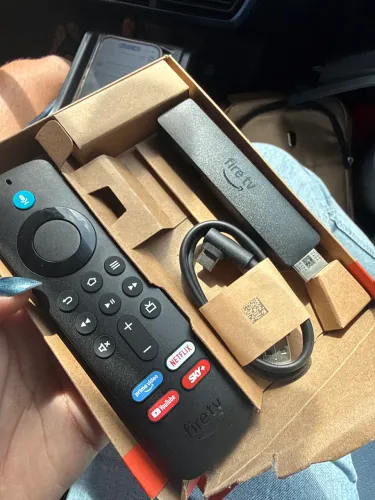 FIRE TV STICK HD - 8GB/Wi-Fi 6