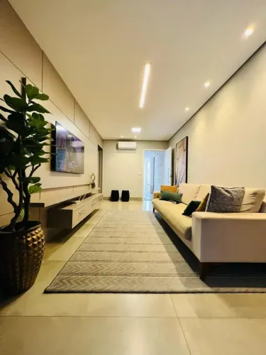 Casa toda reformada no Residencial San Marino