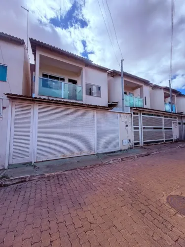 Sobrado de 02 Quartos - Semi Mobiliado