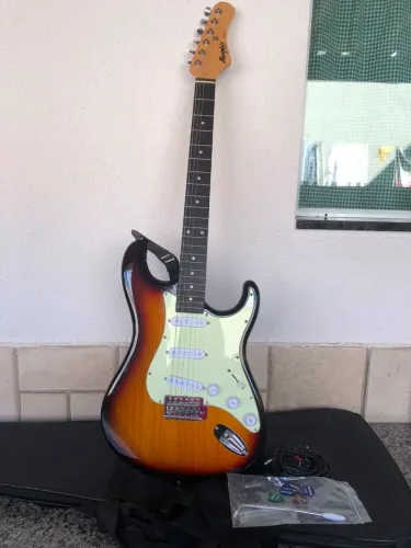 Guitarra MEMPHIS MG-30 SB