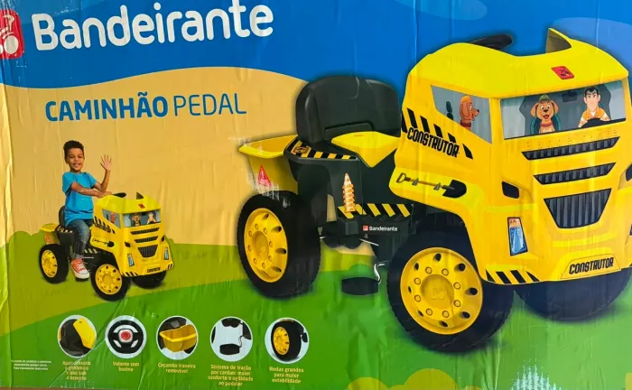 Caminhão pedal