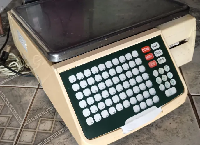 ?Balança Filizola Platina 330<br>R$1.600,00
