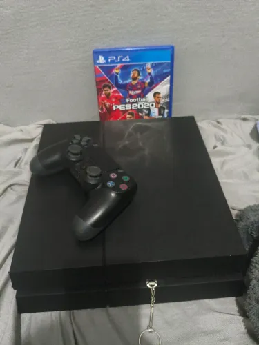 Playstation 4, controle e jogos