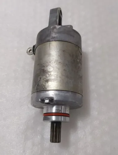Motor de partida da X Max 250 yamaha