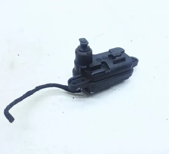 Motor Trava Portinhola Vw Tiguan Tsi 2.0 2021 80A863159A