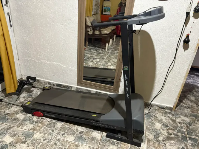 esteira ergométrica residencial Dream Fitness DR 1600.