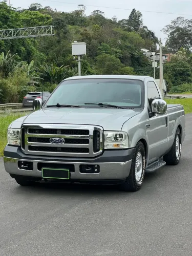 Ford F-250 XLT 3.9 4X2 Diesel TB 2011